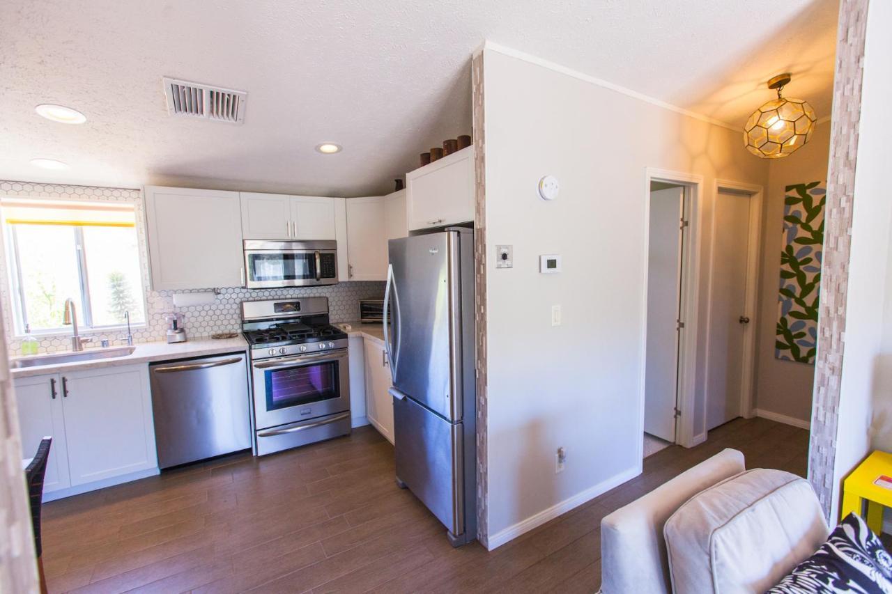 @ Marbella Lane - 10 Acres Oasis Desert Retreat! Джошуа Три Екстериор снимка