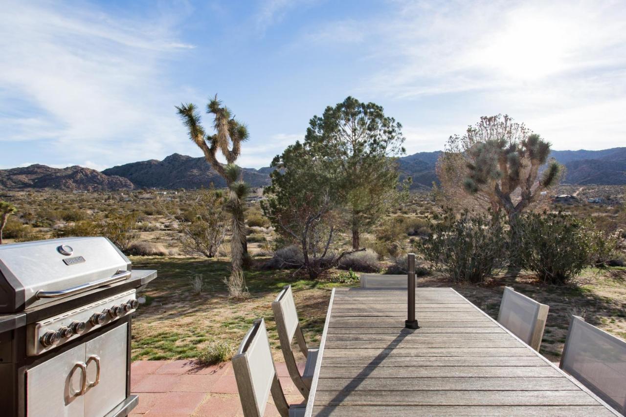 @ Marbella Lane - 10 Acres Oasis Desert Retreat! Джошуа Три Екстериор снимка